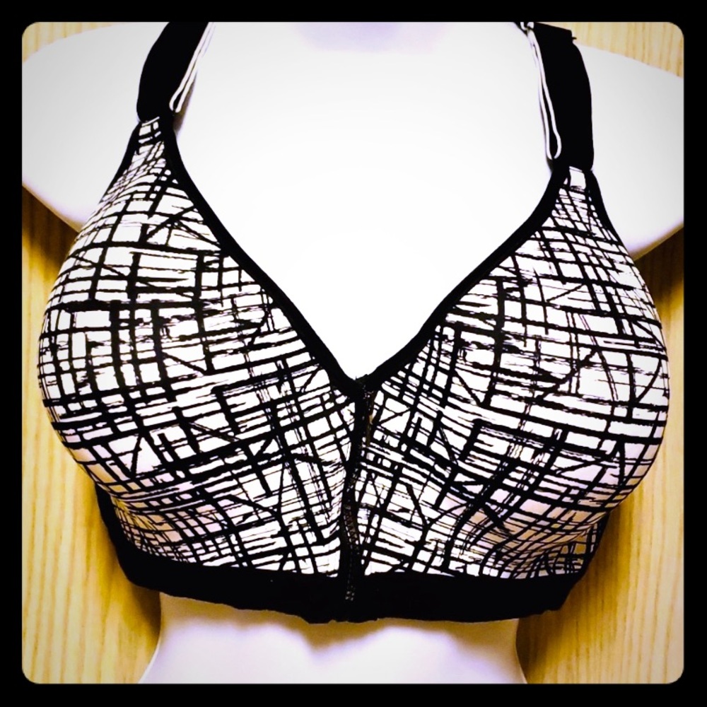 Maidenform sports bra